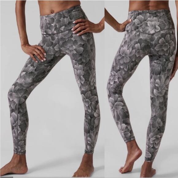 Athleta Leggings Womens Medium Gray Elation Textured Floral Yoga Pilates Gym - Picture 1 of 9